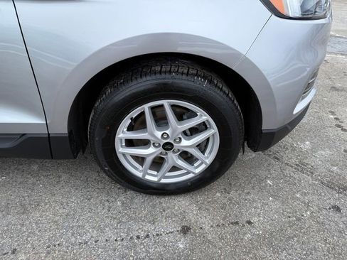 Used 2024 Ford Edge SEL w/ Convenience Package image 28