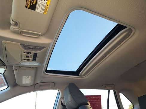 Used 2025 Toyota RAV4 XLE image 16