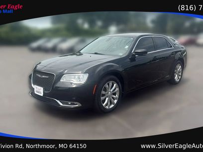 Used 2017 Chrysler 300 Limited w/ 300 Premium Group