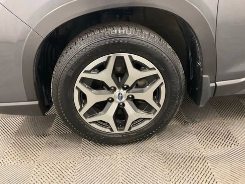 Used 2020 Subaru Forester Premium image 9