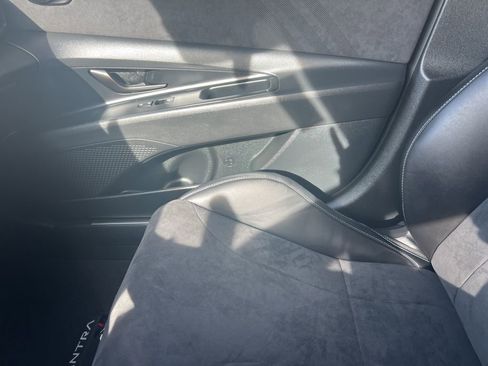 Used 2025 Hyundai Elantra N image 20