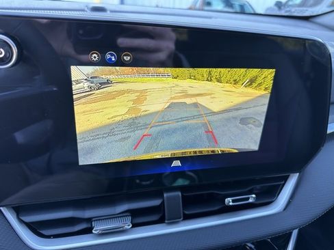 New 2026 Chevrolet Equinox LT image 17