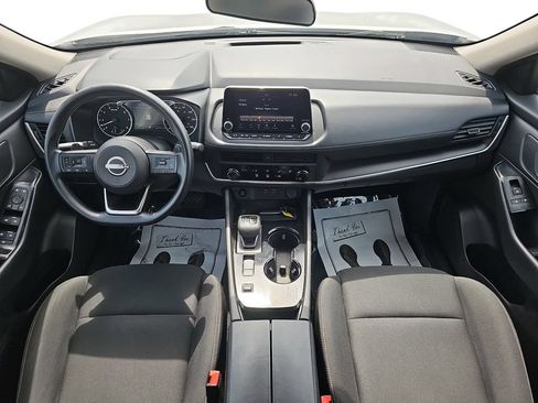 Used 2024 Nissan Rogue S FWD image 13