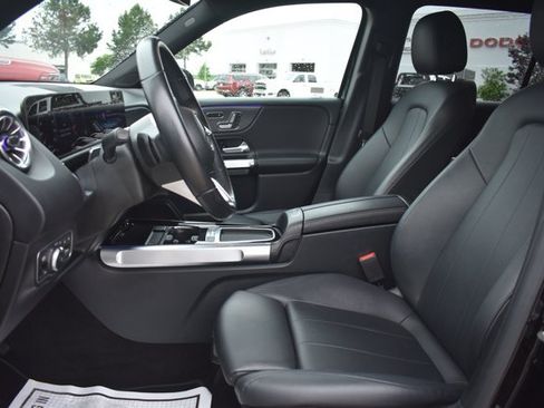 Used 2024 Mercedes-Benz GLB 250 image 14