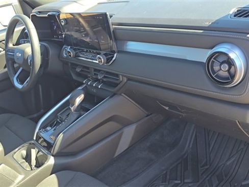 Used 2024 Chevrolet Colorado LT w/ LT Convenience Package image 28