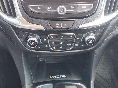 Used 2023 Chevrolet Equinox Premier FWD image 23