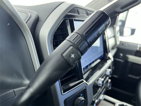 Used 2022 Ford F250 Lariat w/ Lariat Value Package image 16