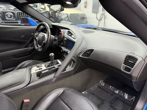 Used 2014 Chevrolet Corvette Stingray Coupe image 17