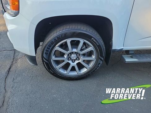 Used 2022 GMC Canyon Denali image 18