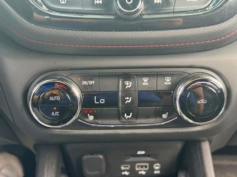 Used 2021 Chevrolet TrailBlazer RS w/ Sun and Liftgate Package AWD/4WD image 23