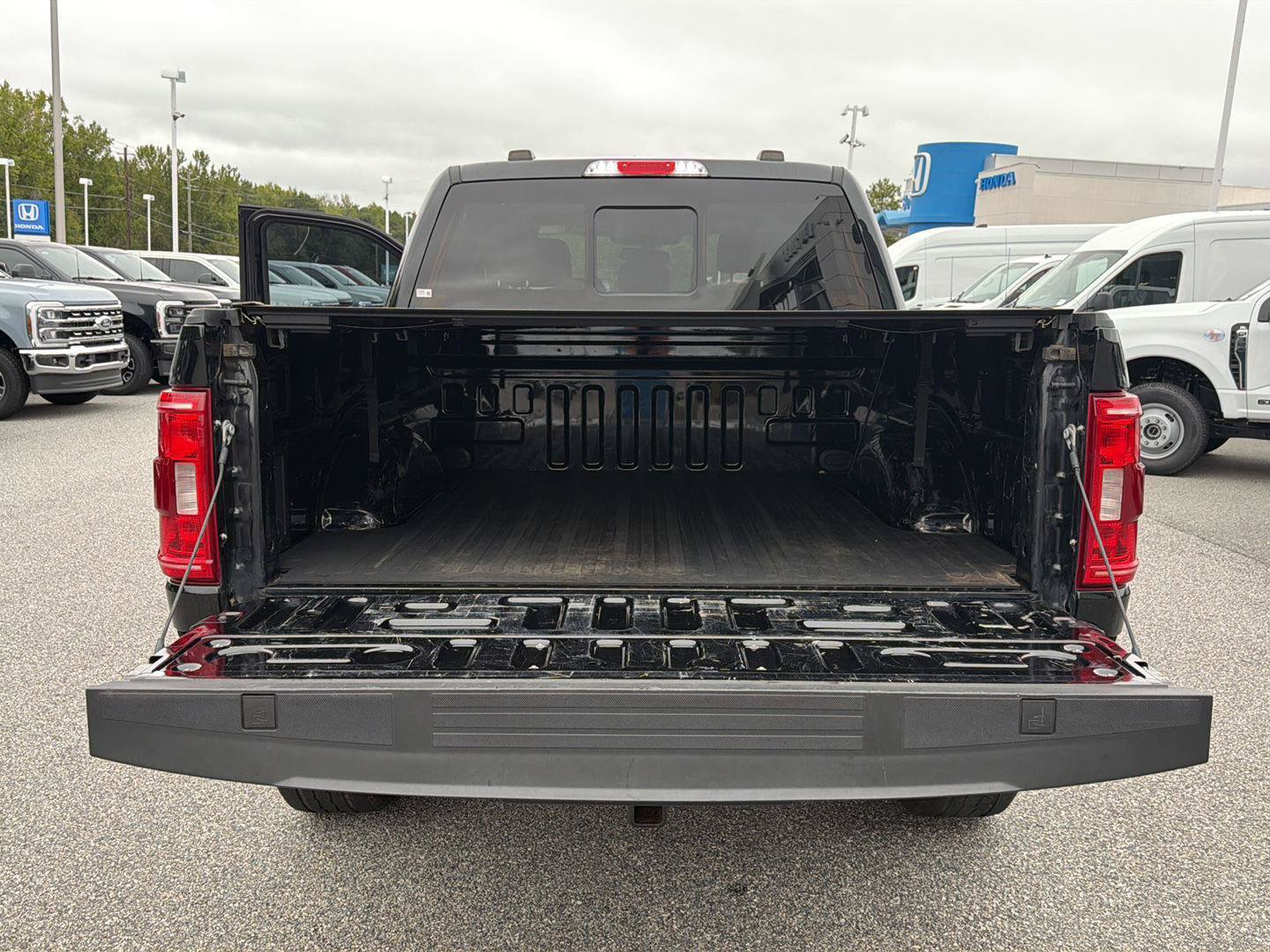 Used 2023 Ford F150 XLT w/ Equipment Group 302A High RWD image 34
