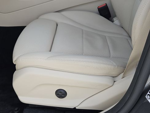 Certified 2022 Mercedes-Benz GLC 300 image 24