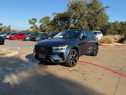 New 2026 Volvo XC60 B5 Ultra w/ Protection Package Premier image 2