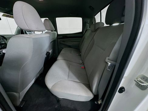 Used 2012 Toyota Tacoma PreRunner image 24