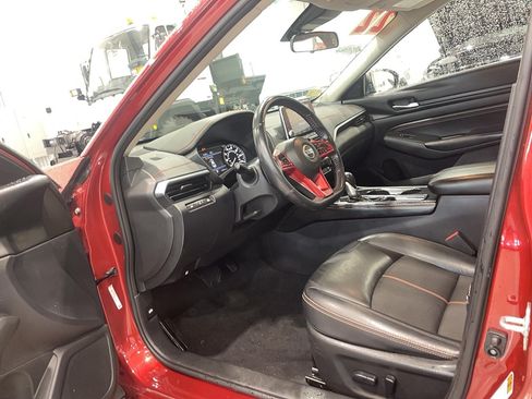 Used 2022 Nissan Altima 2.5 SR AWD/4WD image 6