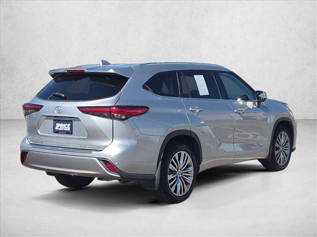 Used 2023 Toyota Highlander Platinum AWD/4WD image 5