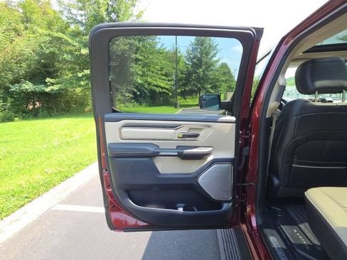 Used 2020 RAM 1500 Limited AWD/4WD image 36