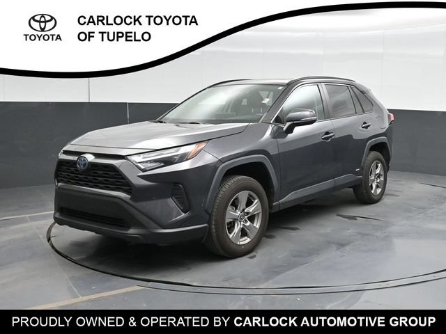 Used 2022 Toyota RAV4 XLE w/ Convenience Package AWD/4WD image 1