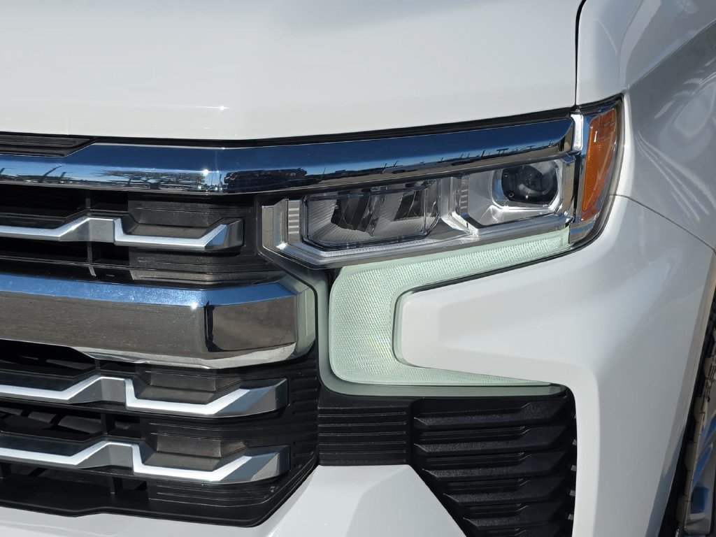Used 2022 Chevrolet Silverado 1500 LTZ AWD/4WD image 32