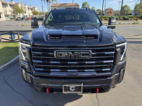 Used 2024 GMC Sierra 2500 AT4 w/ AT4 Premium Plus Package image 10