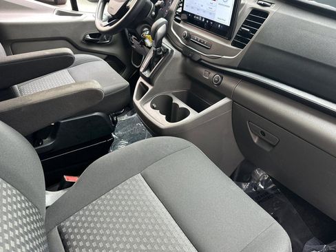 Used 2022 Ford Transit 350 XLT image 31