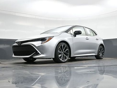 Used 2021 Toyota Corolla XSE image 35