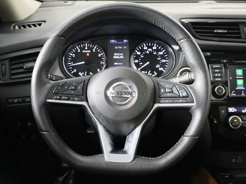 Used 2019 Nissan Rogue SL w/ Premium Package image 7