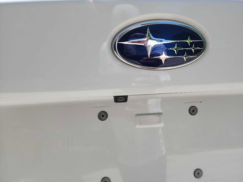Used 2019 Subaru Outback 2.5i AWD/4WD image 7