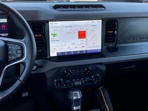 Used 2022 Ford Bronco Badlands image 6