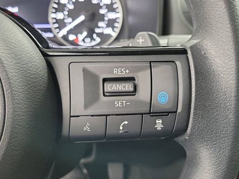 Certified 2023 Nissan Rogue SV FWD image 27