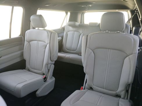 New 2026 Jeep Grand Wagoneer L 2WD image 22
