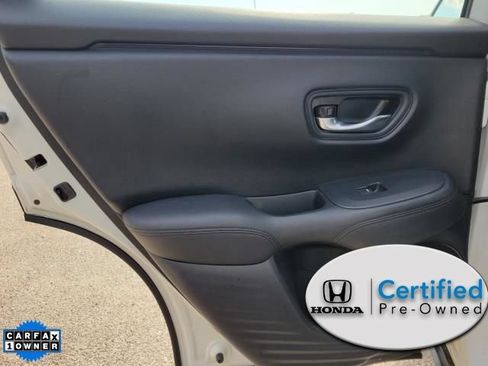 Certified 2025 Honda HR-V LX image 8