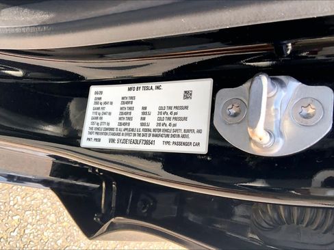 Used 2020 Tesla Model 3 Standard Range RWD image 36