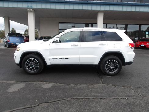 Used 2019 Jeep Grand Cherokee Limited image 2
