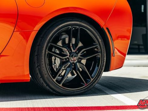 Used 2019 Chevrolet Corvette Stingray Coupe w/ Carbon Flash Badge Package RWD image 43