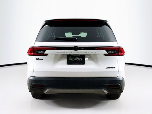 Used 2024 Toyota Grand Highlander Limited image 7