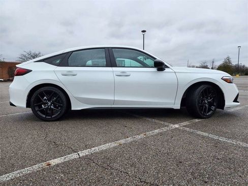 Certified 2024 Honda Civic Sport image 13