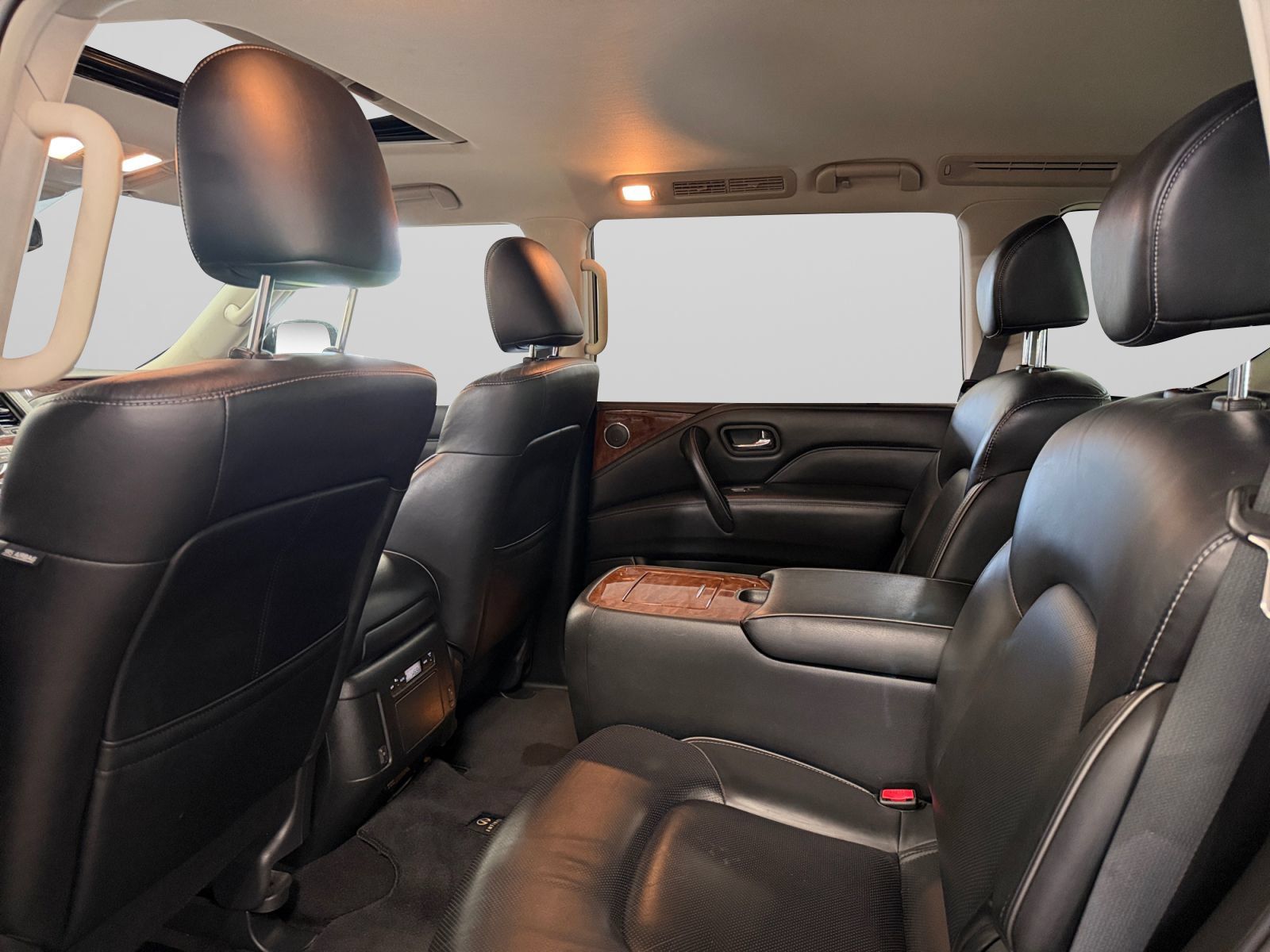 Used 2018 INFINITI QX80 4WD w/ Driver Assistance Package image 38