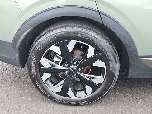 Used 2024 Kia Carnival SX Prestige FWD image 42
