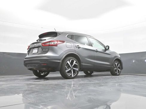 Used 2022 Nissan Rogue Sport SL AWD/4WD image 43