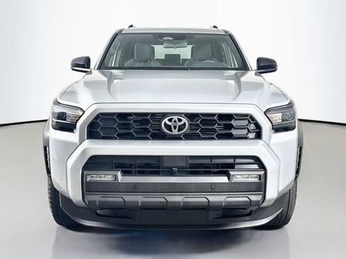 Certified 2025 Toyota 4Runner TRD Off-Road AWD/4WD image 2