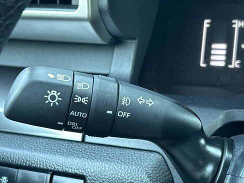 Used 2026 Toyota 4Runner SR5 AWD/4WD image 31