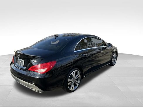 Used 2019 Mercedes-Benz CLA 250 4MATIC image 5