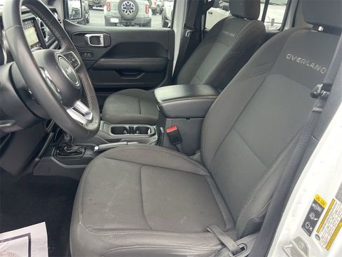 Used 2023 Jeep Gladiator Overland image 17