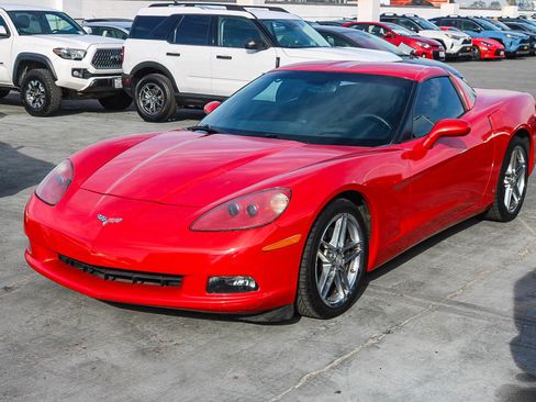 Used 2008 Chevrolet Corvette Coupe w/ Preferred Equipment Group image 3