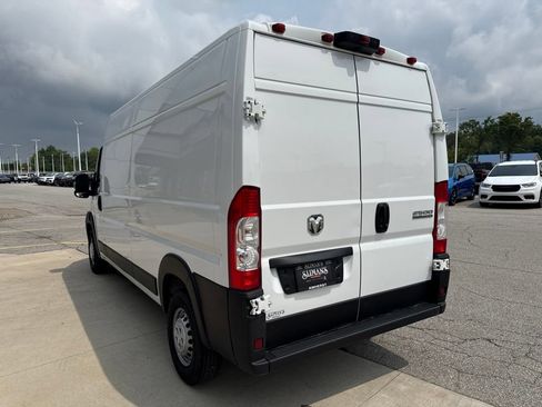 Used 2025 RAM ProMaster 2500 w/ Convenience Group FWD image 7