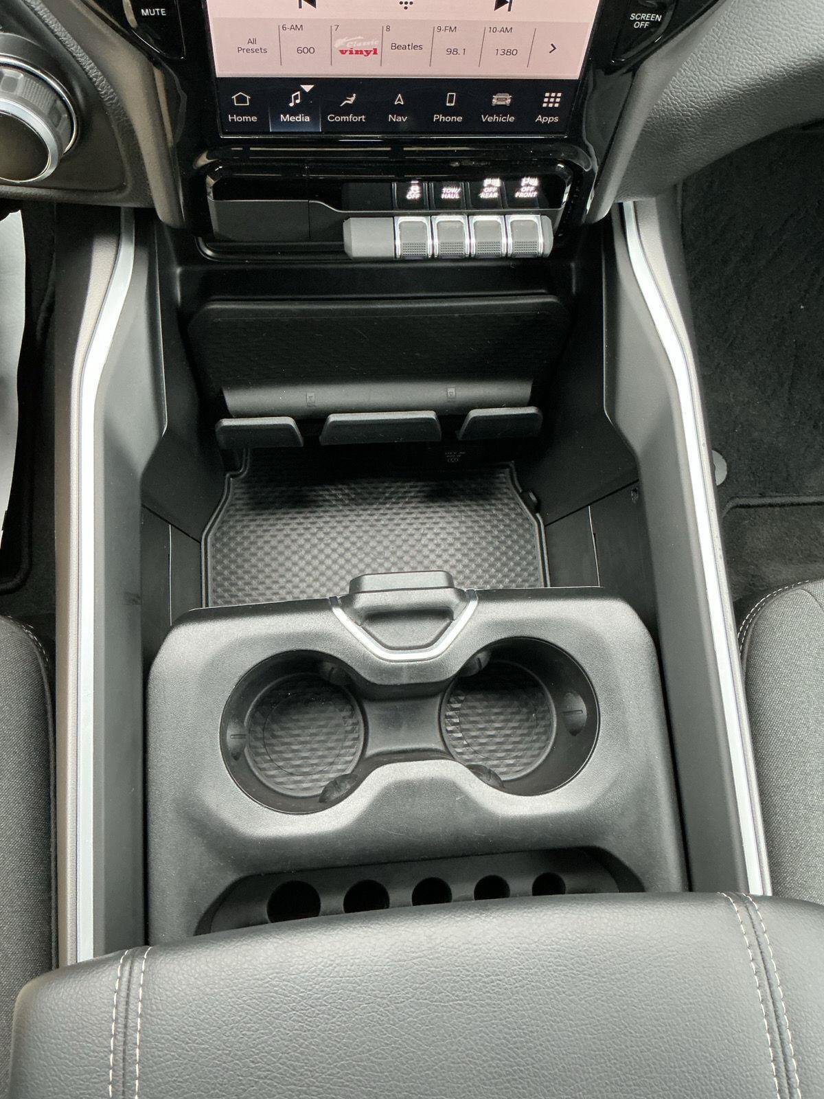 Used 2023 RAM 1500 Big Horn AWD/4WD image 13