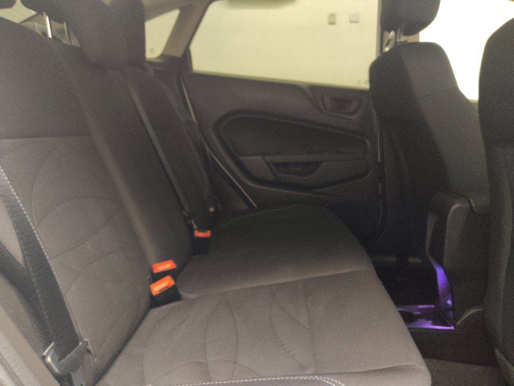 Used 2018 Ford Fiesta SE FWD image 19