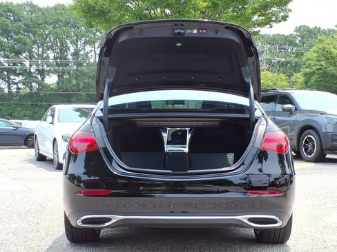 Used 2025 Mercedes-Benz C 300 4MATIC Sedan image 32