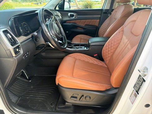 Used 2023 Kia Sorento SX Prestige AWD/4WD image 5